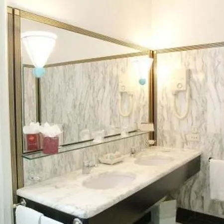Des Bains Venice Lido Hotel 4*